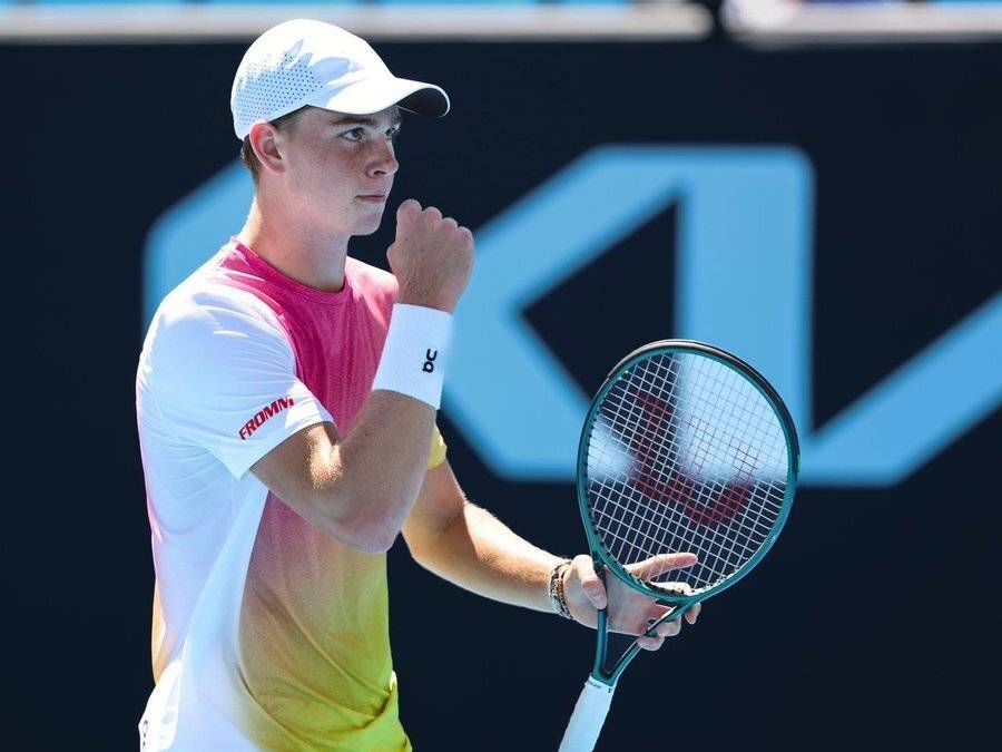 费德勒在IG比赛中重要助攻，夺冠引发热议！