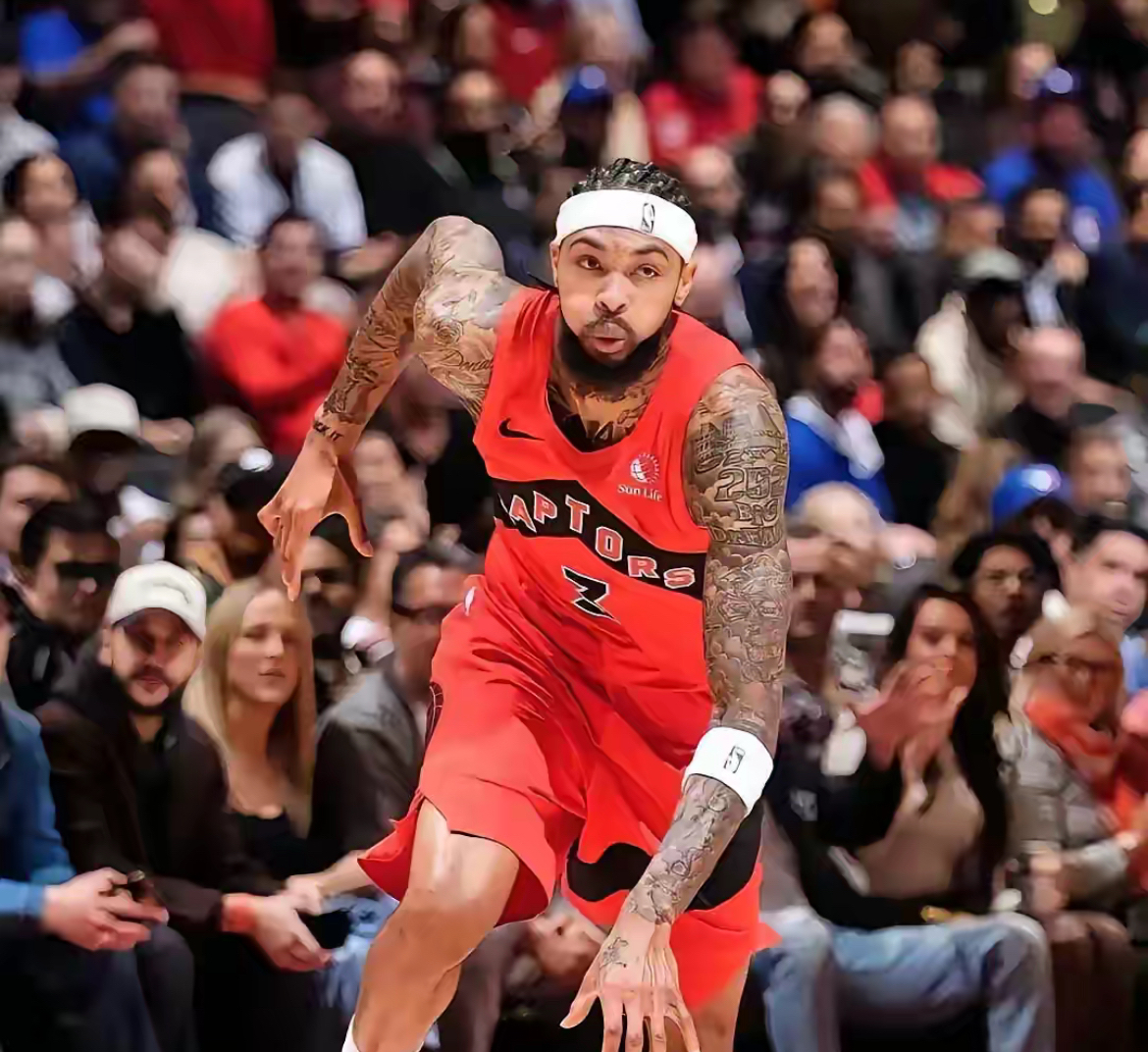 武汉三镇冲刺阶段主帅复盘那不勒斯篮板制胜备战NBA季后赛，现场解说直呼：多伦多猛龙赛后临场应变的简单介绍