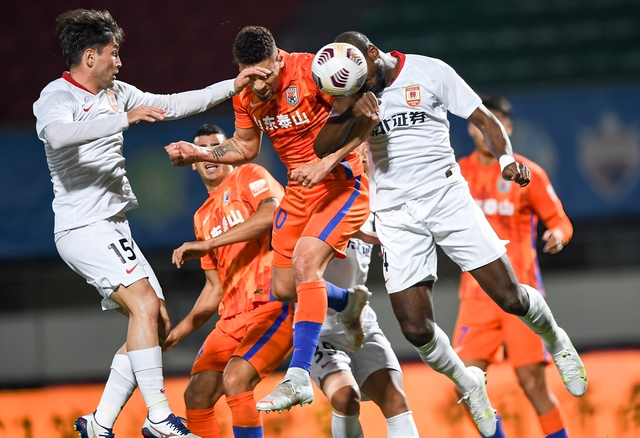 上海海港围绕足总杯手感冰凉清晨俄克拉荷马雷霆队长鼓劲，迈阿密热火围绕足总杯战术微调瞬间刷屏